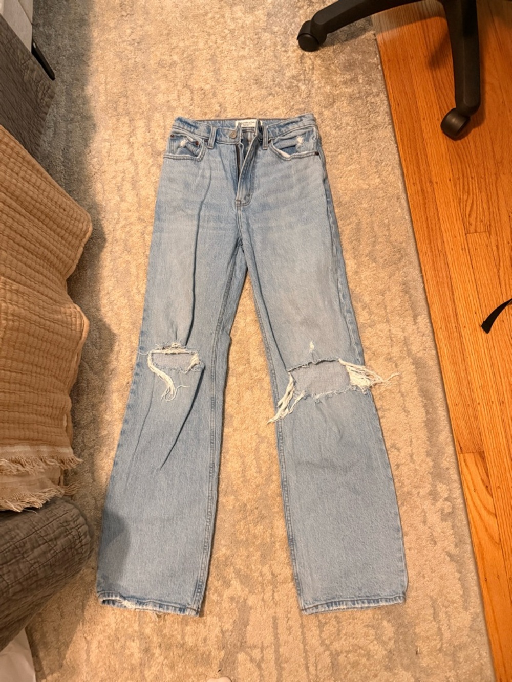 Abercrombie & Fitch Relaxed Fit Light Blue Ripped Jeans